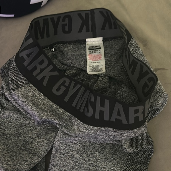 Gymshark leggings size small. - Picture 10 of 13